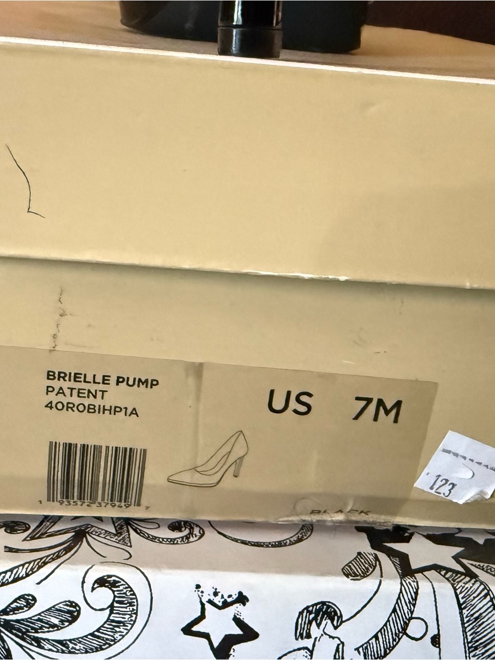 Michael Kors Black Patent Pointed Toe Pump - Picture 5 of 5